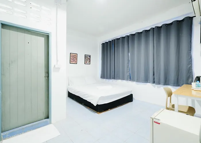 Znap Ekkamai Bts เอกมัย 42 *